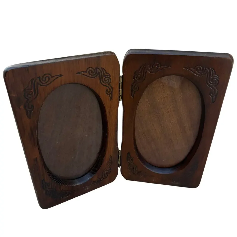 Vintage Carved Wood Dual Bi-Fold Picture Frame Double Oval Window Granny Core
